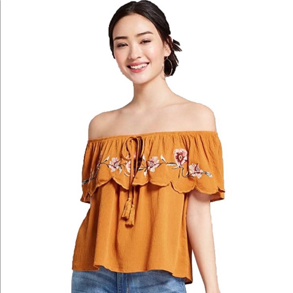 XHILARATION off the shoulder
